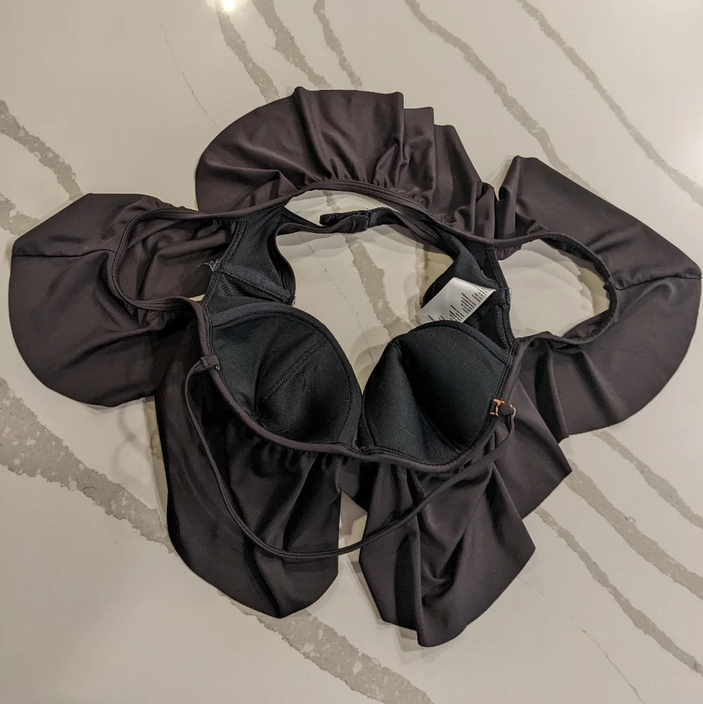 UO Bardot Ruffled Bathing Suit Top - Picture 3 of 5
